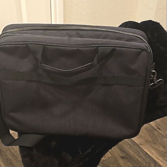 Samsonite Modern Utility Messenger Laptop Case- Grey - Picture 11 of 12